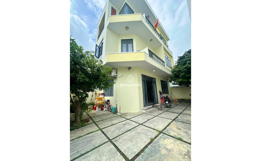 Nhà 3 tầng kiên cố gần KĐT Vĩnh Điềm Trung – sân đậu 2 ô tô – giá tốt 4.5 tỷ